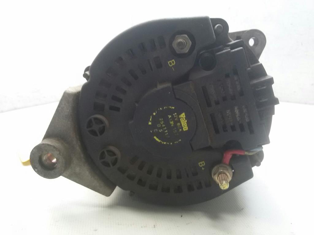 Renault Clio Typ 57 BJ1995 Lichtmaschine Generator 2541117 VALEO