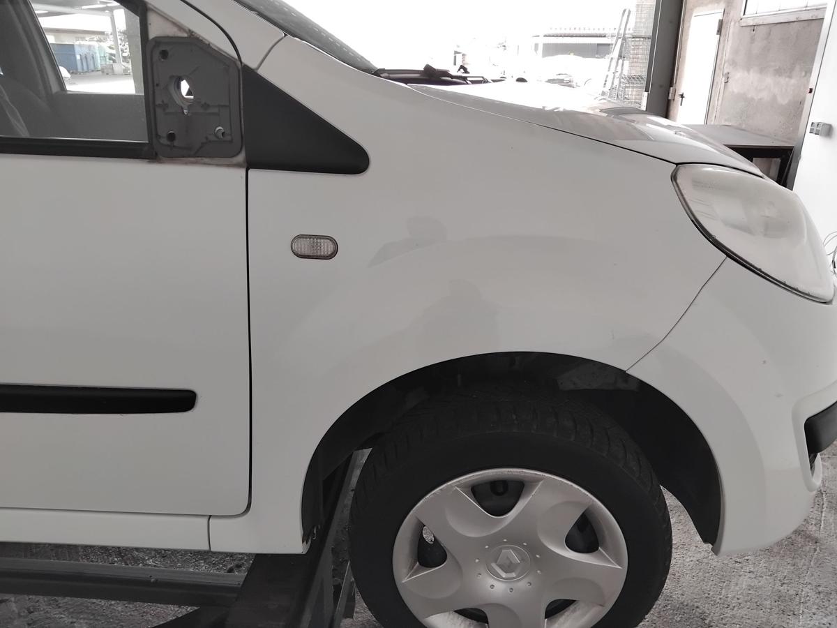 Renault Twingo 2 original Kotfl&uuml;gel vorn rechts wei&szlig; OV369 Blanc Glacier BJ2008