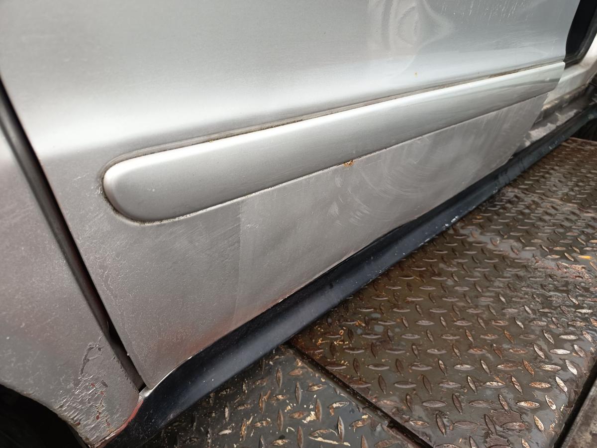 Mercedes Vaneo original Schiebet&uuml;r rechts Fond 9744 Brillantsilber Bj 2002