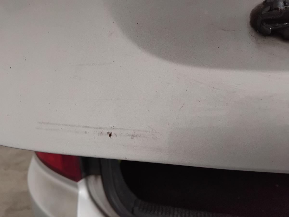 Toyota Corolla E12 Heckklappe mit Scheibe Japan BJ2003 Schr&auml;gheck 199 silvermet.