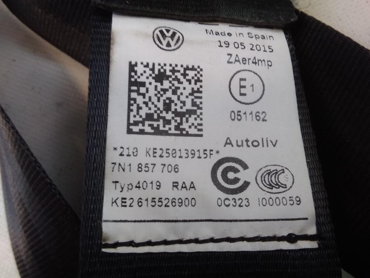 Seat Alhambra 7N original Sicherheitsgurt vorn rechts schwarz Bj.2015