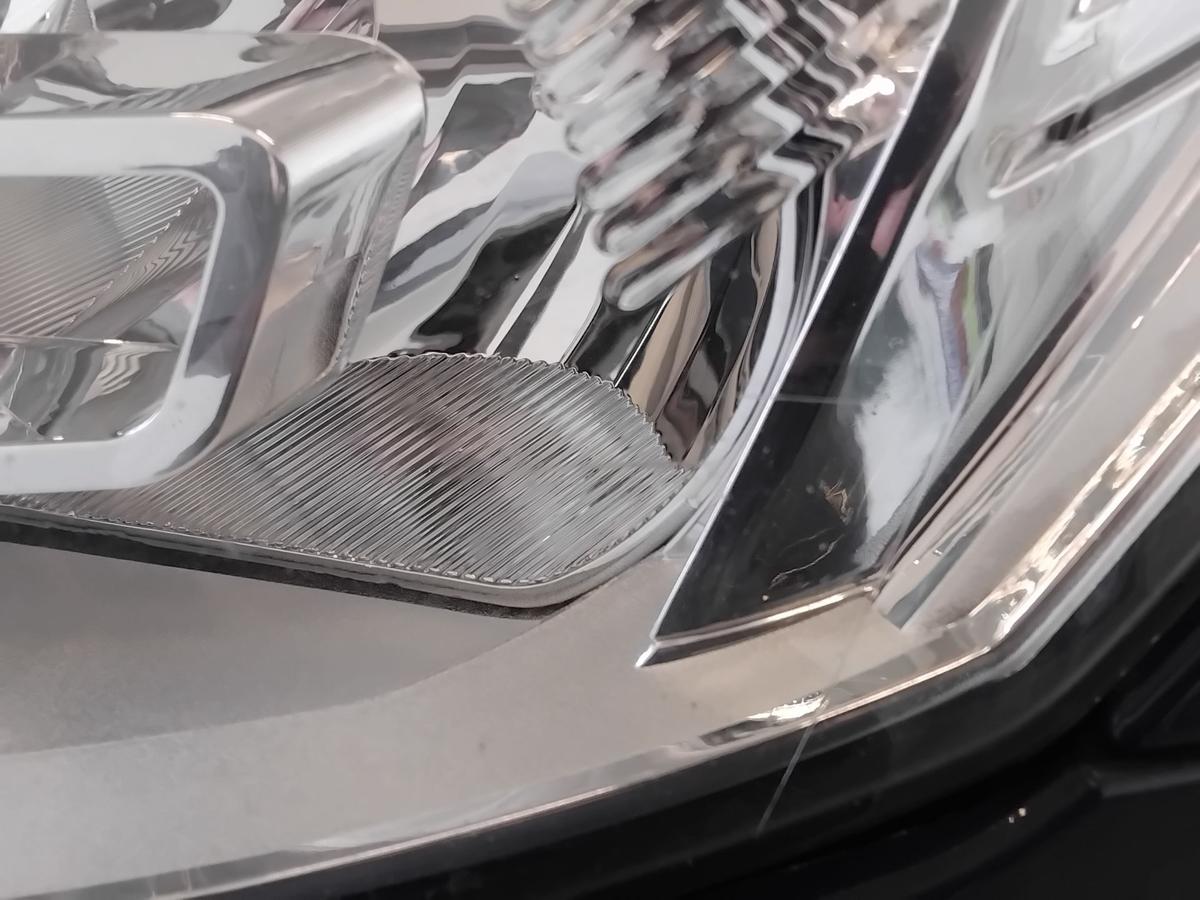 Ford Focus 2 Facelift DA3 original Scheinwerfer links Halogen mit LWR BJ2010