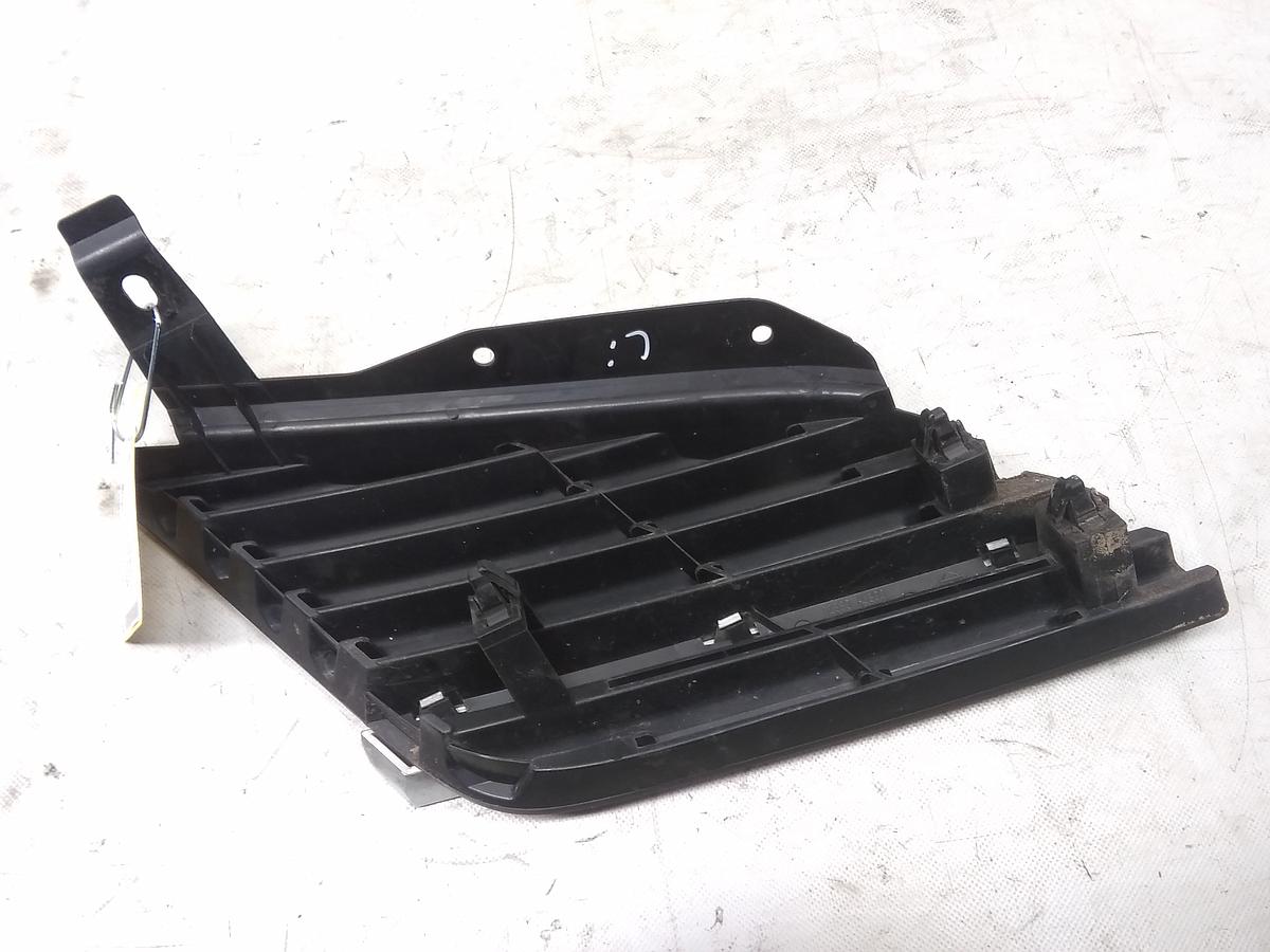 Nissan Primera P12 original Kühlergrill links