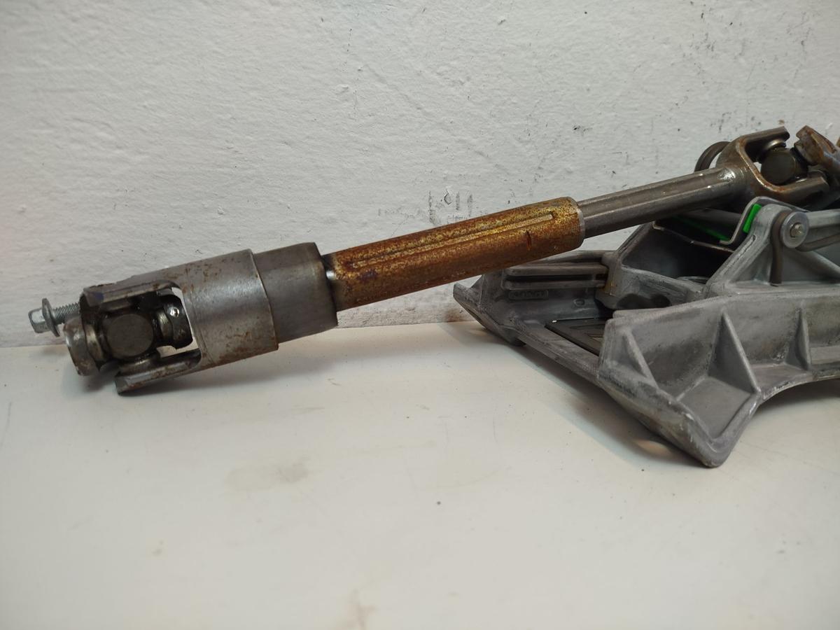 Ford Focus DYB CEW Turnier Lenks&auml;ule Lenkung Mantelrohr OEM