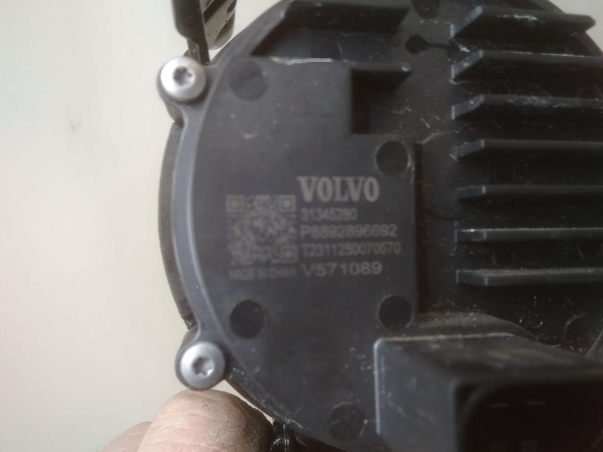 Volvo EX30 original Zusatzwasserpumpe Kühlflüssigkeit 2WD E400V18 BJ2024