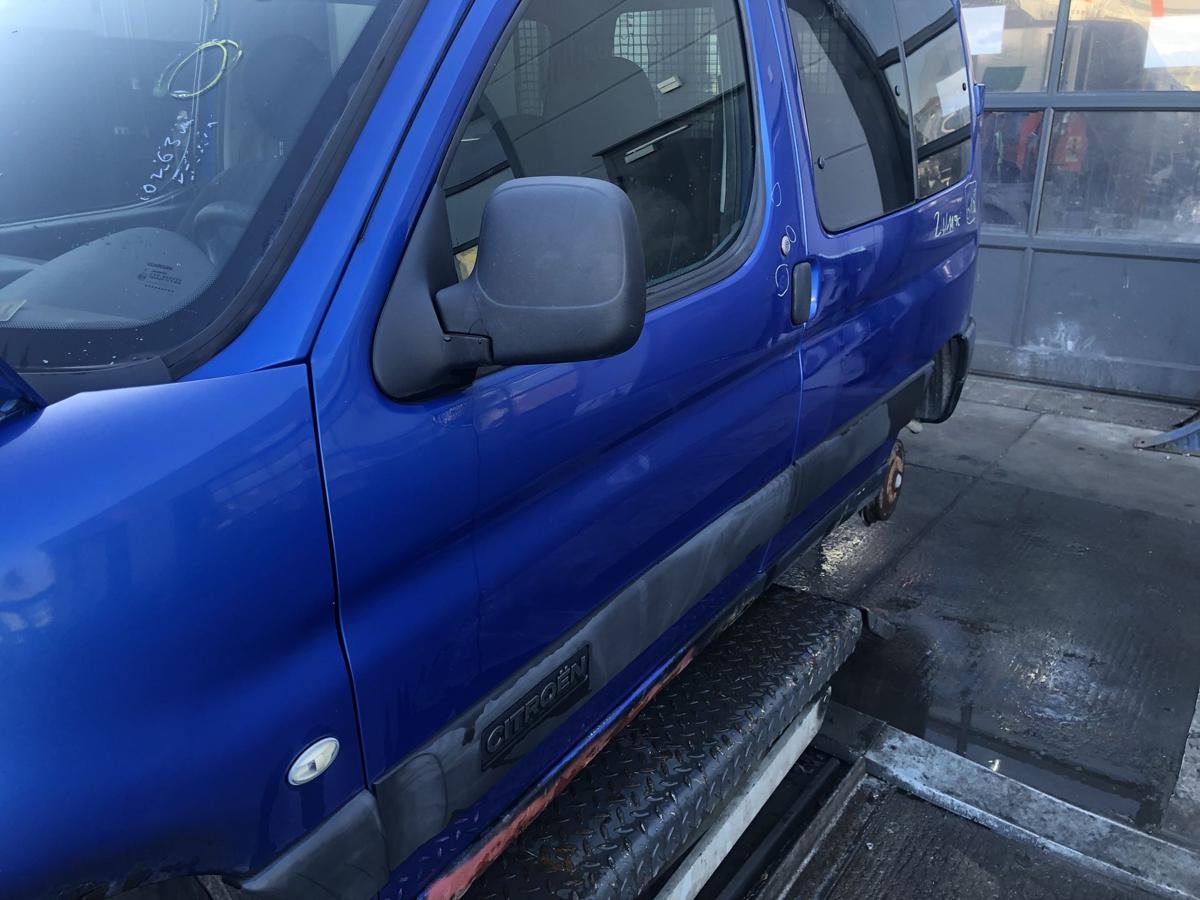 Citroen Berlingo I original Tür vorn links Fahrer KMH Königsblau Bj 2006