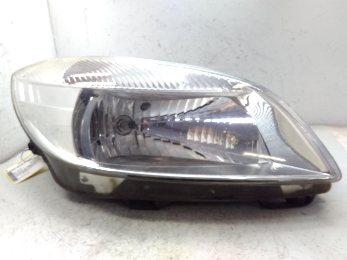 Skoda Fabia 2 5J Facelift original Scheinwerfer rechts H4 Hella mit LWR Bj.2010