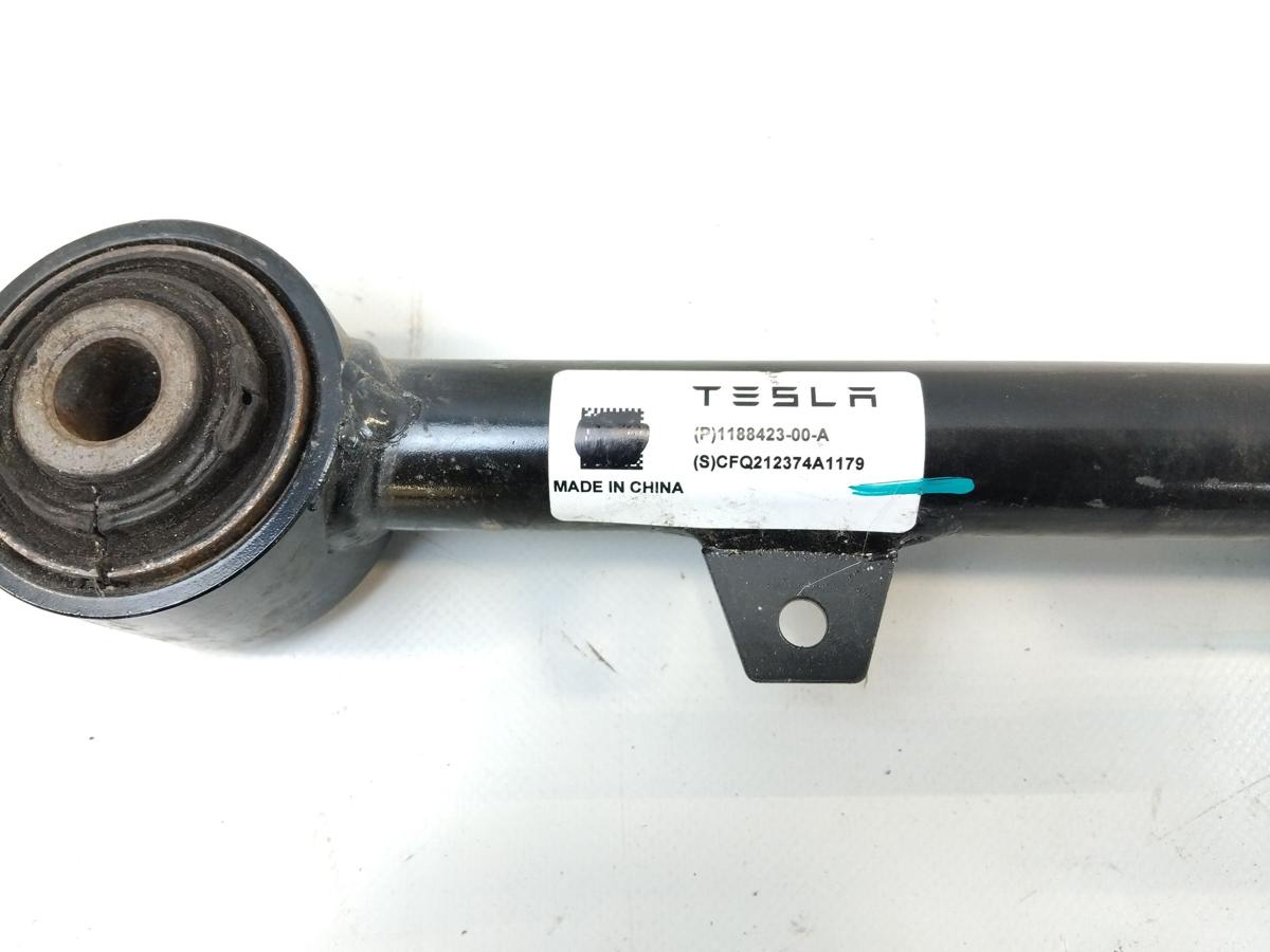 Tesla Model Y original Querlenker Hinterachse oben hinten 1188423-00-A