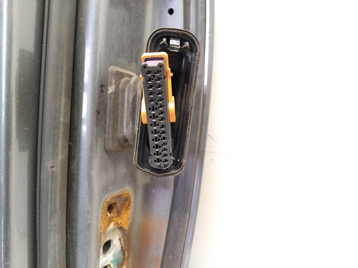 VW Golf 5 Variant original T&uuml;r vorn links LD7X Platingrau Metallic BJ2008