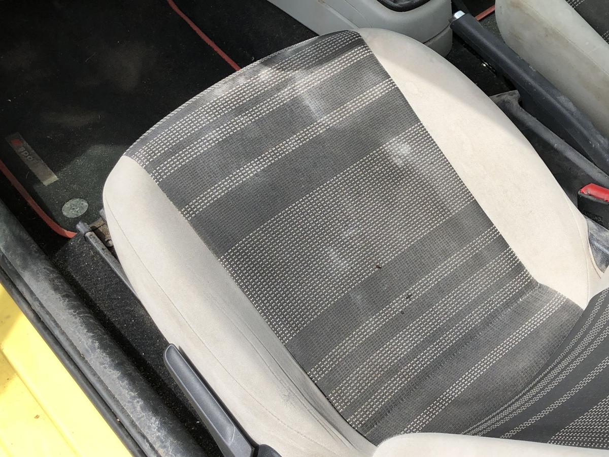 Seat Mii Typ AA Sitz vorn links Fahrersitz Stoff ohne Heizung 3 t&uuml;rer