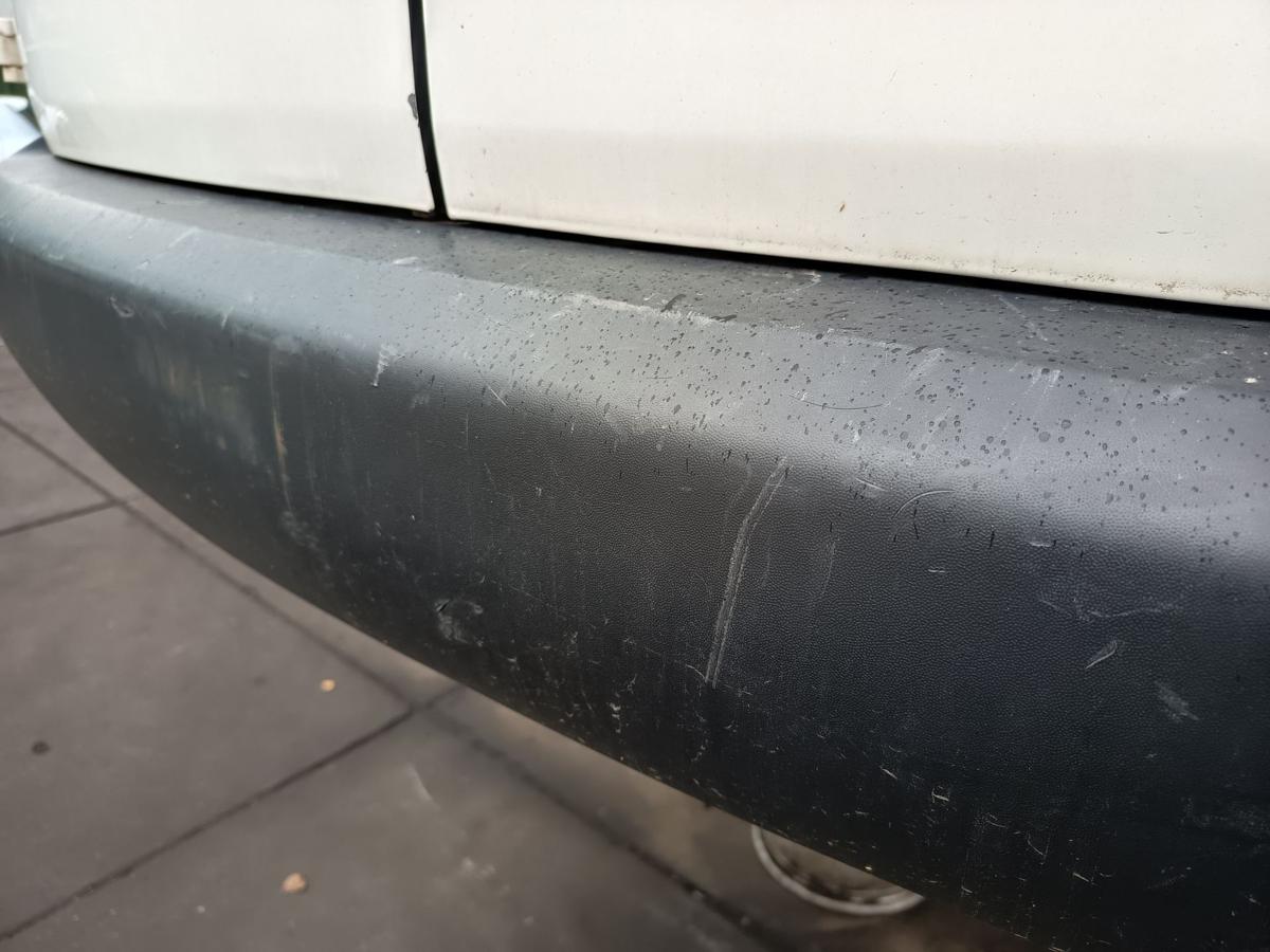 VW Caddy III original Sto&szlig;stange F&auml;nger hinten Heck unlackiert Bj 2012