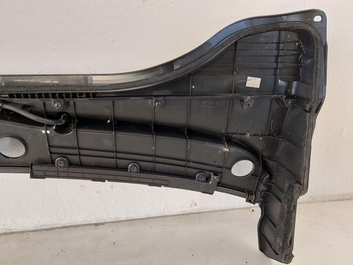 Hyundai i30 PD Mild Hybrid Windlauf Frontscheibe Abdeckung Wischer