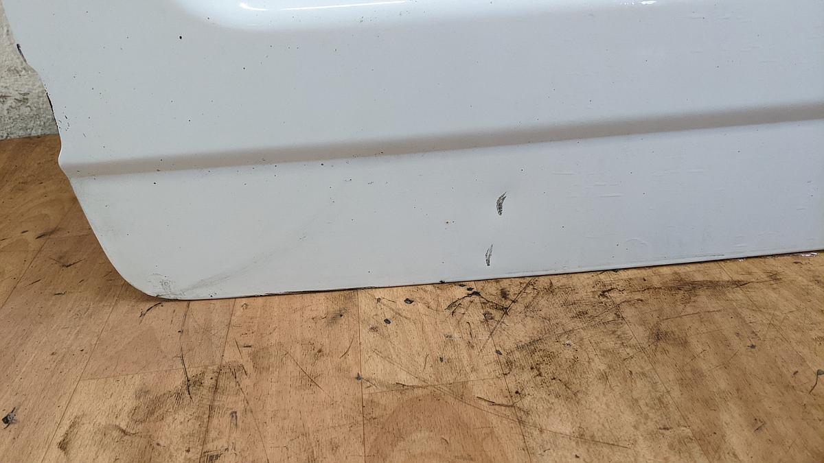 VW Caddy 9K Fl&uuml;gelt&uuml;r hinten links ohne Scheibe Heckt&uuml;r 902 weiss