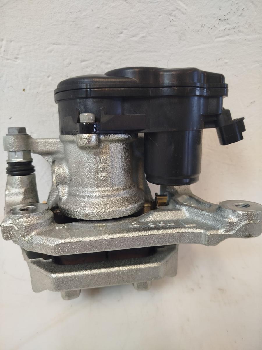 Mitsubishi Eclipse Cross GK0 ab21 Bremssattel hinten links Sattel elektrisch