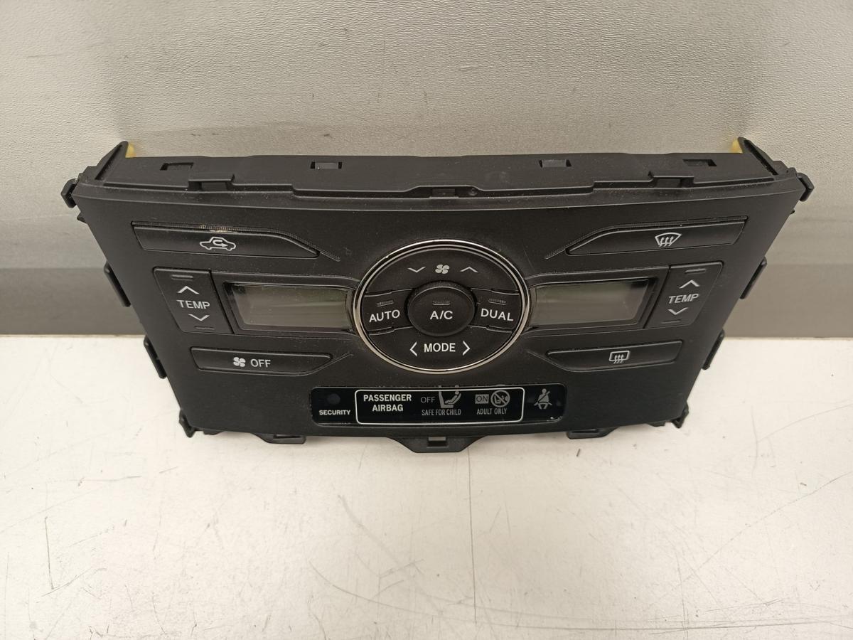 Toyota Auris E15 original Heizungsbet&auml;tigung Klimabedienteil 5590002300 Bj 11