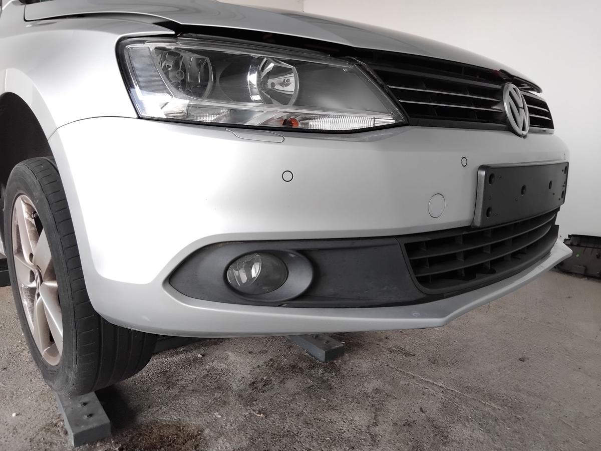 VW Jetta VI 162 original Stossf&auml;nger vorn SRA PDC besch&auml;digt! Bastlerteil BJ2012