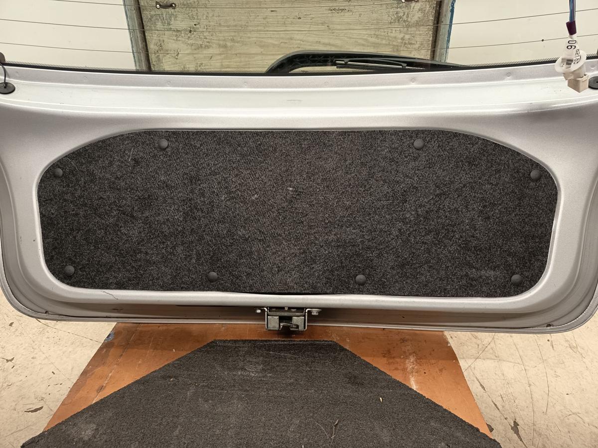 Toyota Yaris XP10 orig Heckklappe mit Scheibe 3trg Kofferraum 199 Siber Bj 2000