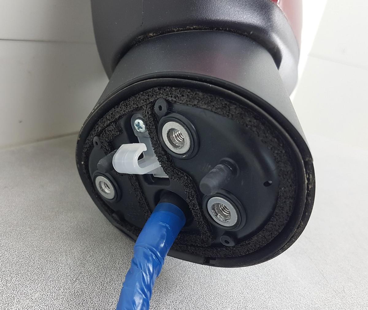 Mitsubishi Eclipse Cross Au&szlig;enspiegel links in Red Diamond Bj23 elek 15 Pins