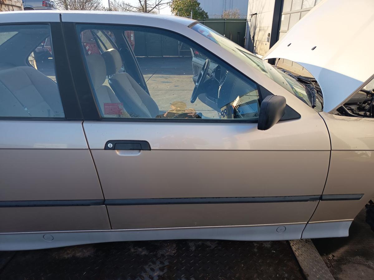 BMW 3er E36 Limousine original T&uuml;r vorn rechts Beifahrer 301 Kaschmirbeige Bj 92