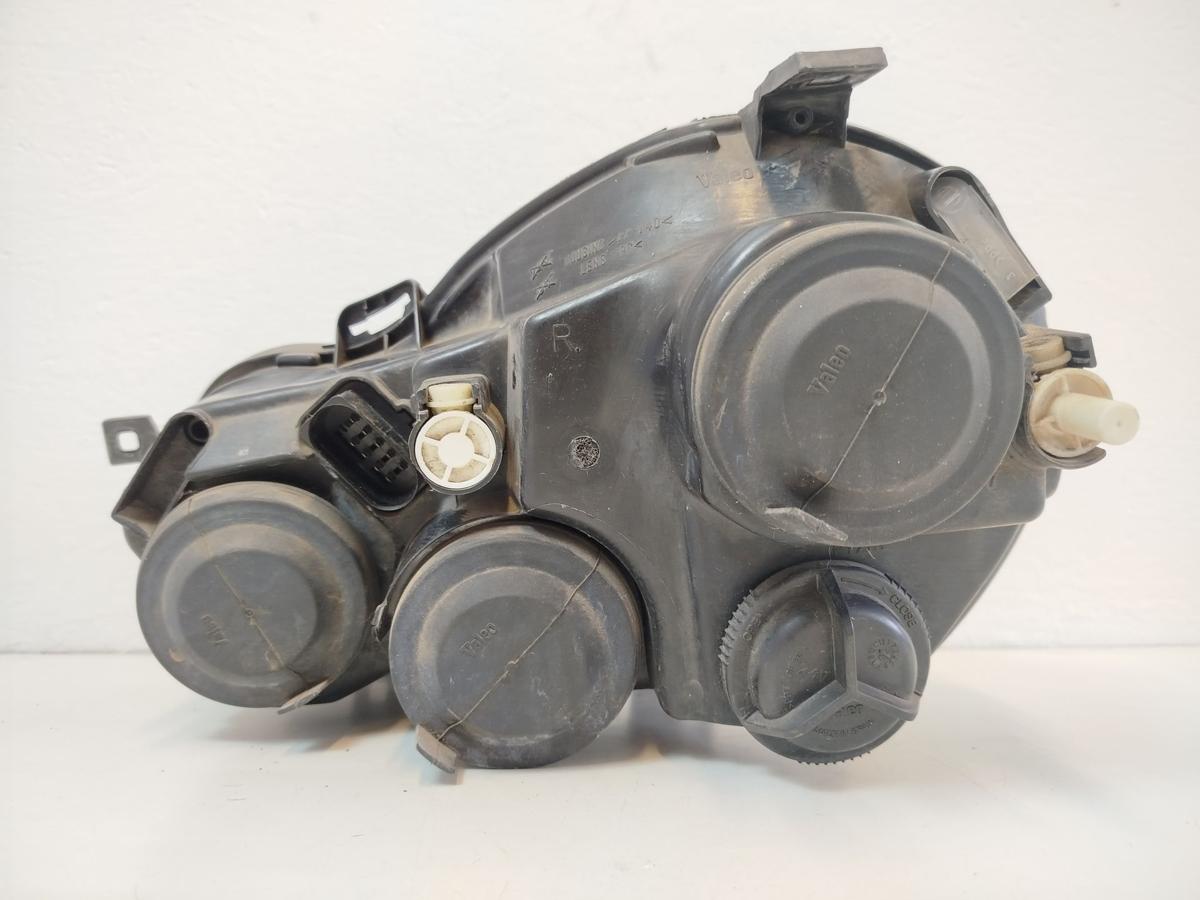 VW Polo 9N 9N1 Scheinwerfer rechts Frontscheinwerfer Halogen Valeo