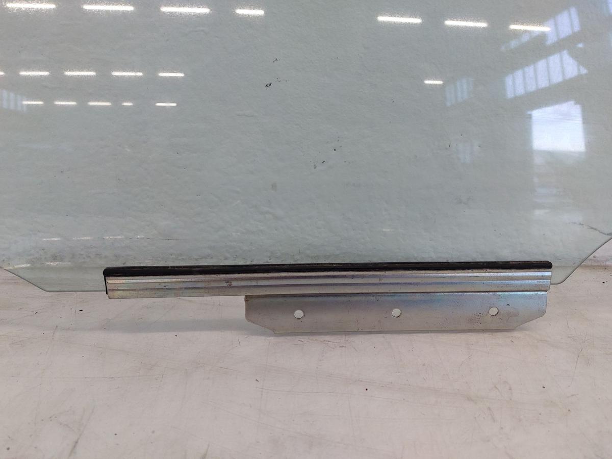 Toyota Yaris XP13 T&uuml;rscheibe hinten links Seitenscheibe Fenster Colorglas