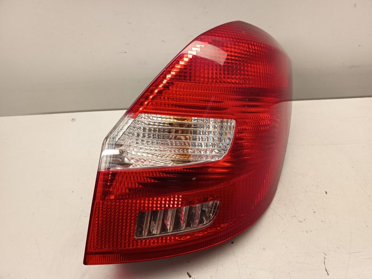 Skoda Fabia II 5J ab 2010 original Rück-Schluss-Heckleuchte rechts Beifahrer