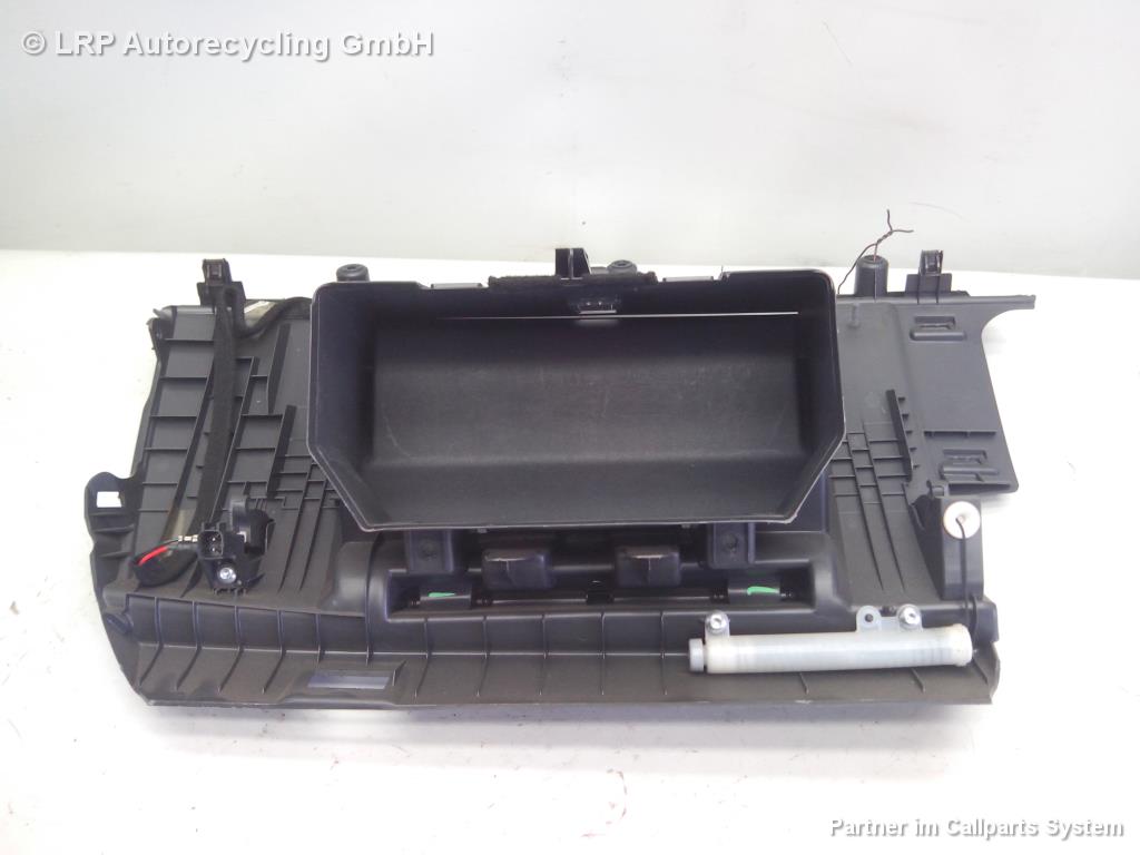 Volvo V50 BJ2006 Handschuhfach 39871860 8626141 dunkelgrau