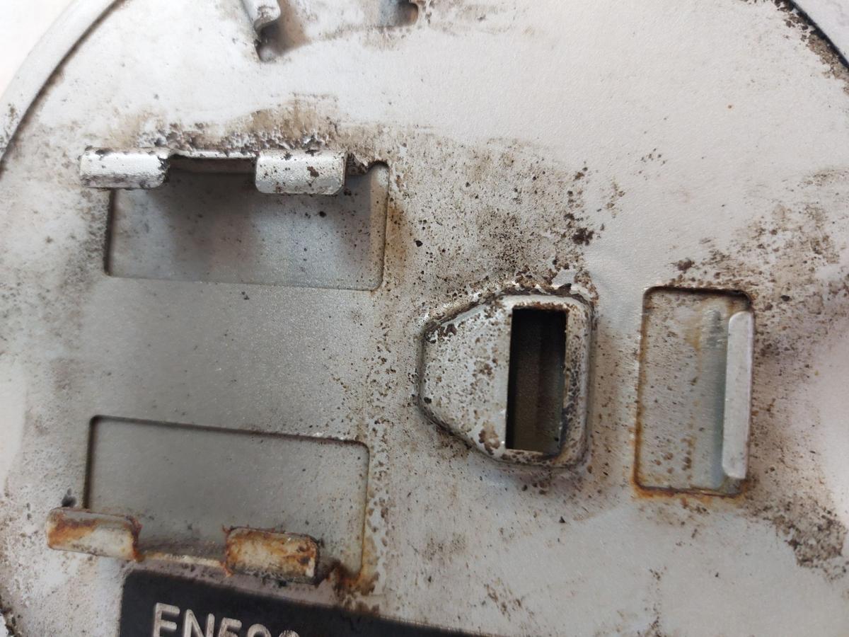 Saab 9-3 YS3 Kombi Tankklappe Tankdeckel Tankverschluss 309 Kristallsilber met