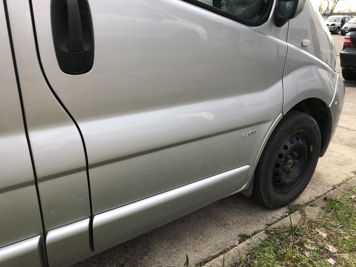 Tür vorn rechts Rohbau Beifahrertür 82U Starsilber M2 Opel Vivaro X83