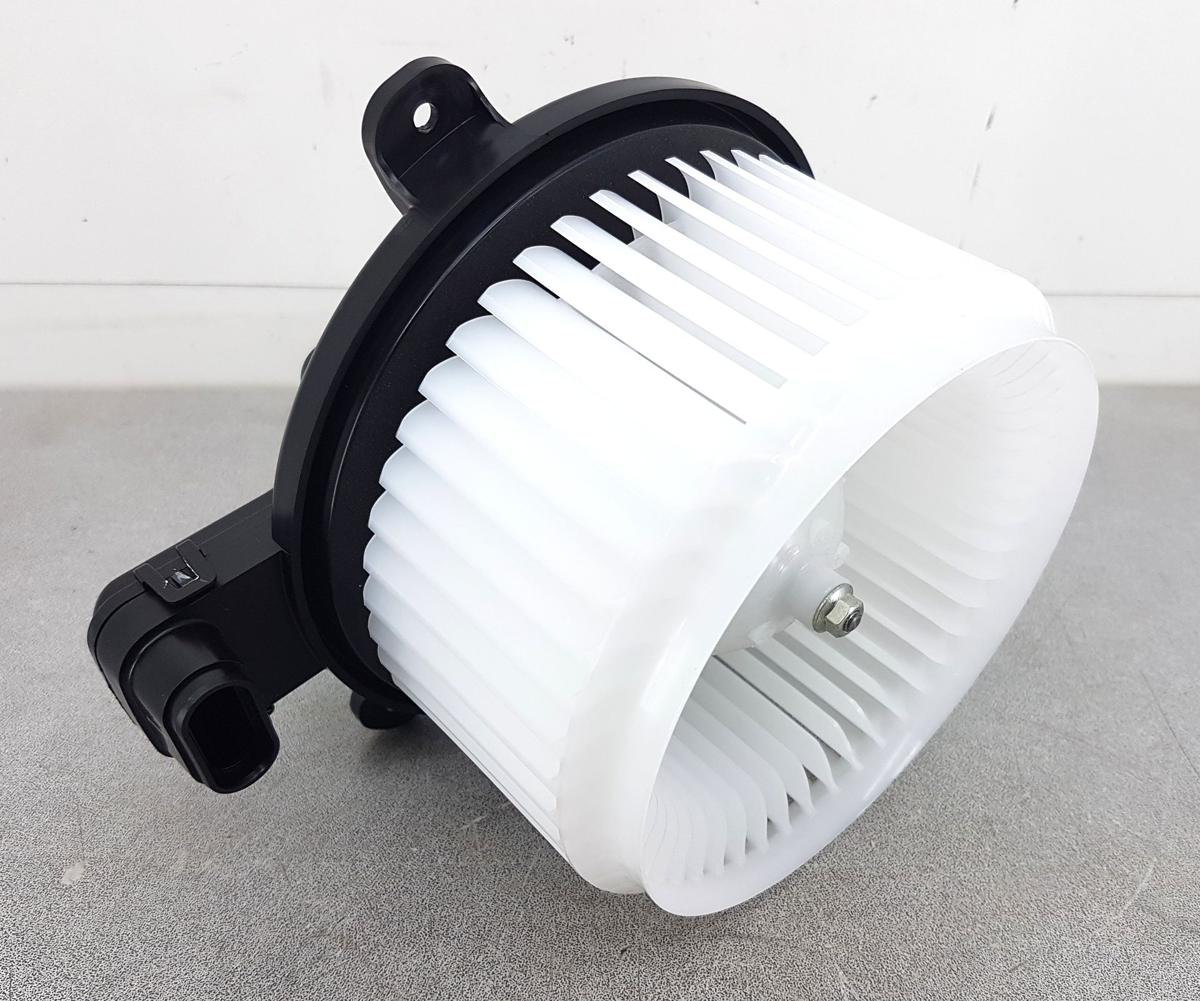 Mitsubishi Eclipse Cross Gebl&auml;semotor Bj2023 7802A326 Heizungsgebl&auml;s