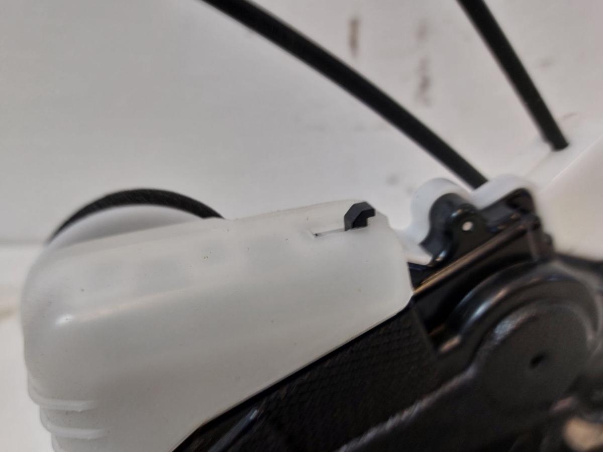 Toyota Yaris XP13 T&uuml;rschloss vorn rechts Schloss Beifahrert&uuml;r mit ZV