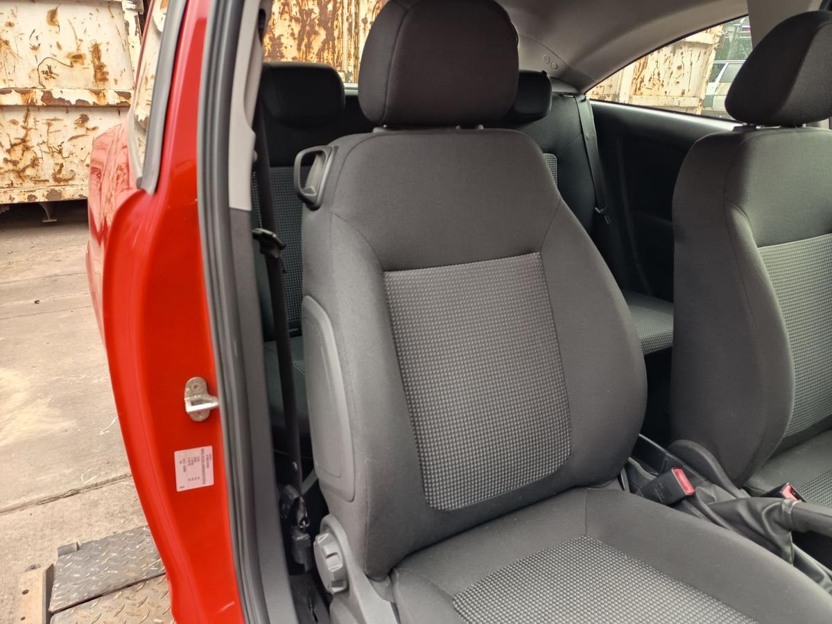 Opel Corsa D original Sitz vorne rechts 3-T&uuml;rer Stoff Baujahr 2009