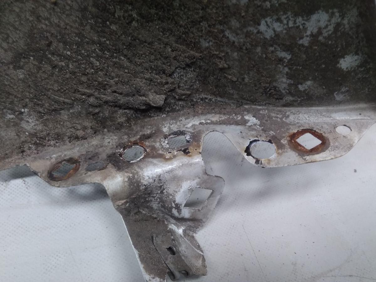 Ford Fiesta JA8 original Kotfl&uuml;gel vorn links H9 Frost Wei&szlig; BJ2010