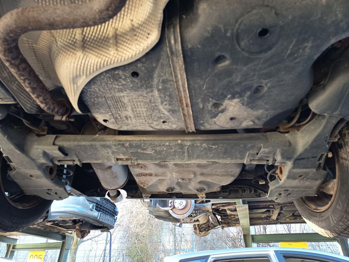 Peugeot 208 I original Hinterachse Tr&auml;ger scheibengebremst 123tkm Bj 2012