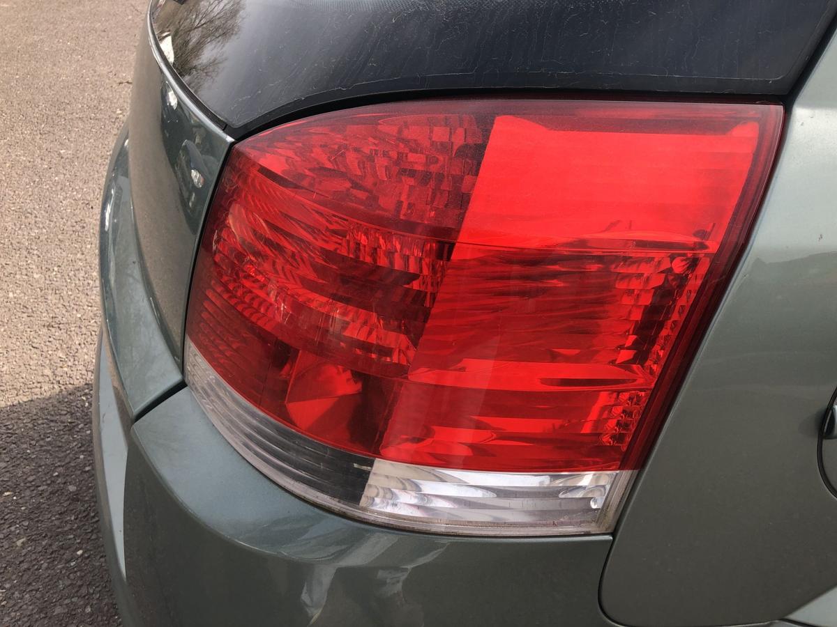 Opel Signum F48 R&uuml;ckleuchte rechts R&uuml;cklicht Heckleuchte Schlusslicht