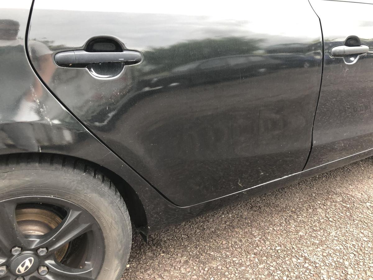 Hyundai i30 FD Tür hinten rechts Fondtür im Rohbau vom 5trg 9F Stone Black Perl