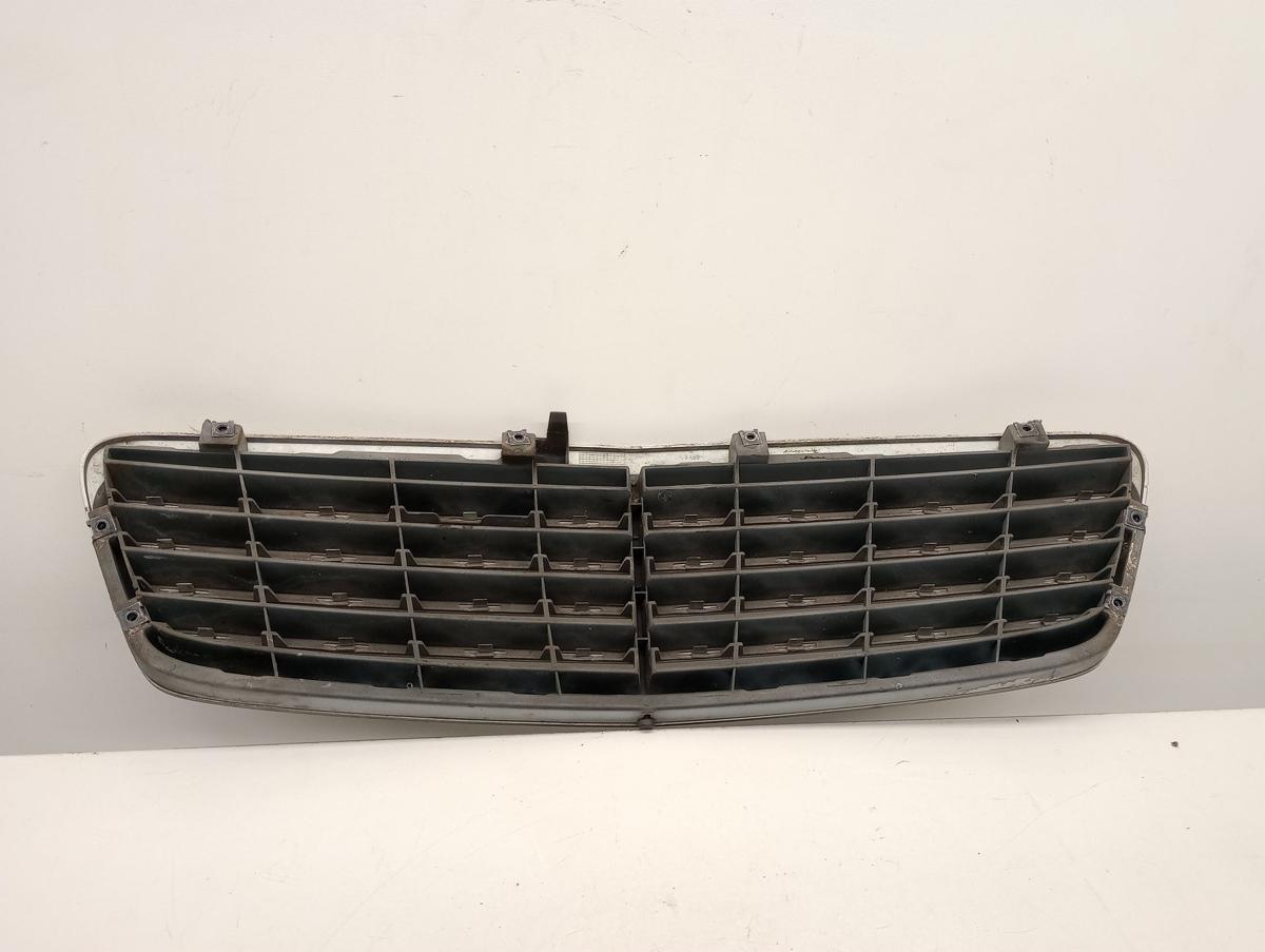 Mercedes Benz C-Klasse 203 original Grill Kühlergrill Bj 2001