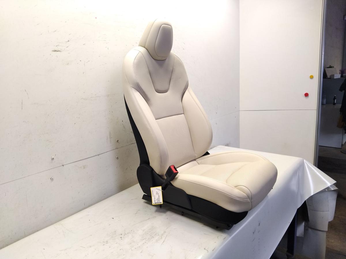 Tesla Model S Facelift Sitz vorn links Fahrersitz elektrisch Leder cream Bj.2023