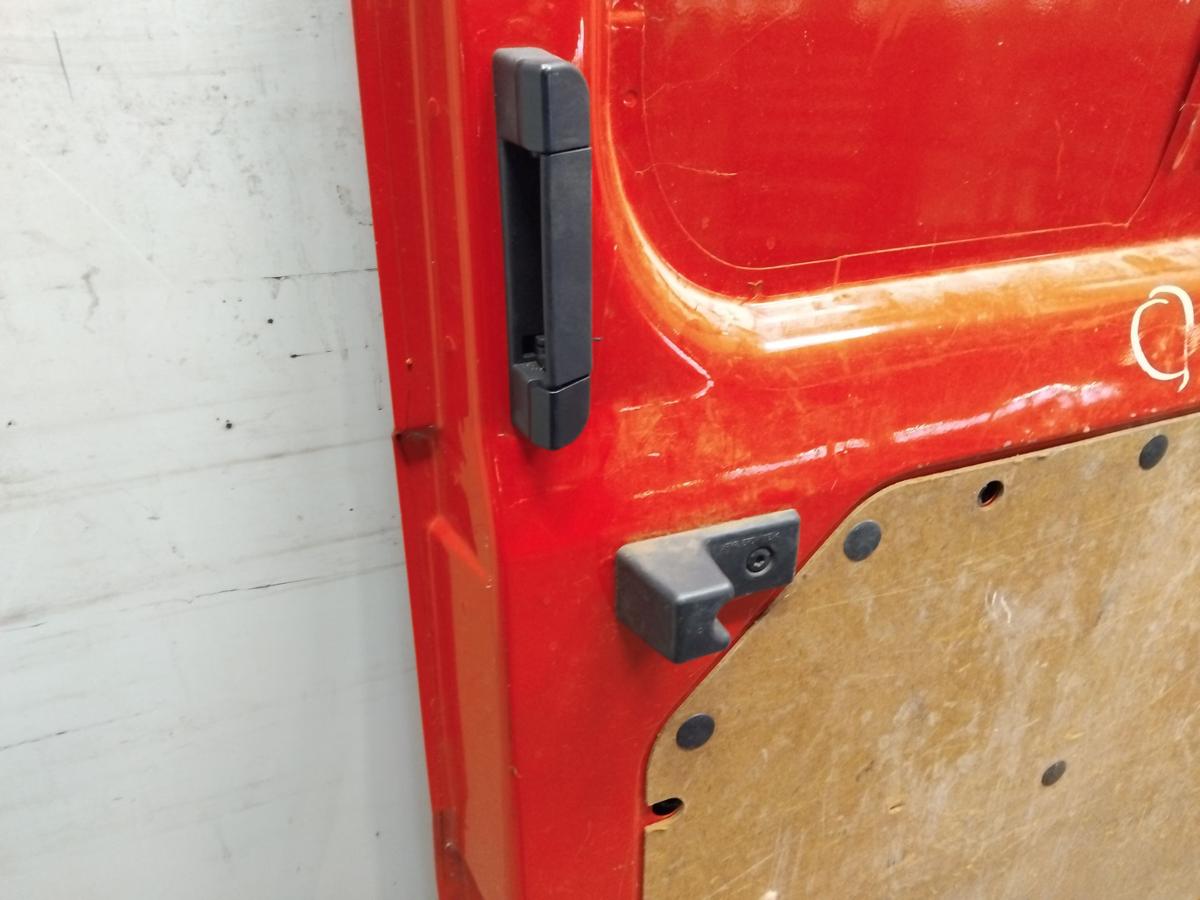 Ford Transit 6 TT9 Schiebet&uuml;r rechts Kasten Mittelhochdach mit M&auml;ngeln Bj.2007