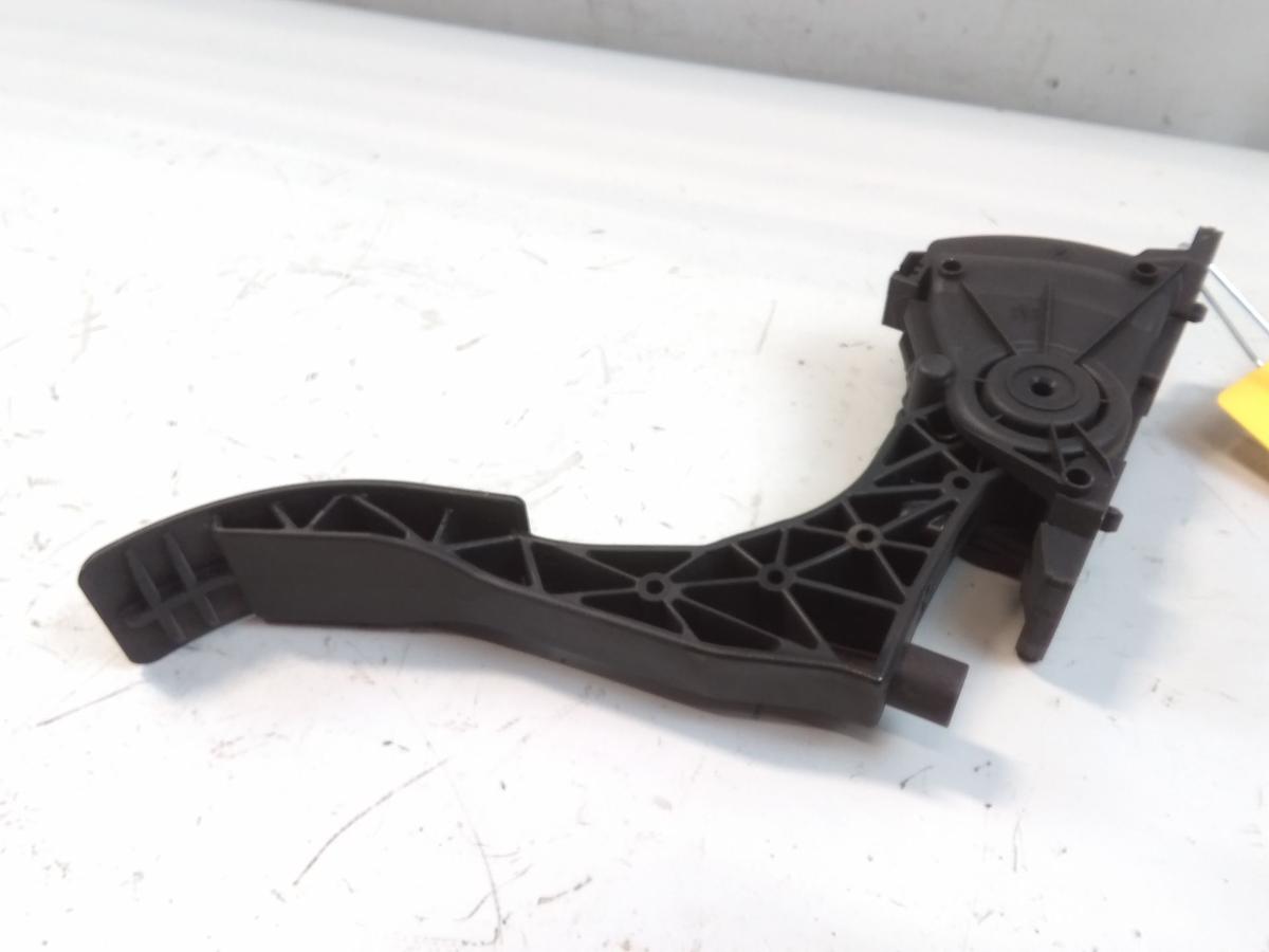 Audi A1 8x original Gaspedal elektronisch 1.6TDI 77kw CAYC 6Q1721503M BJ2010