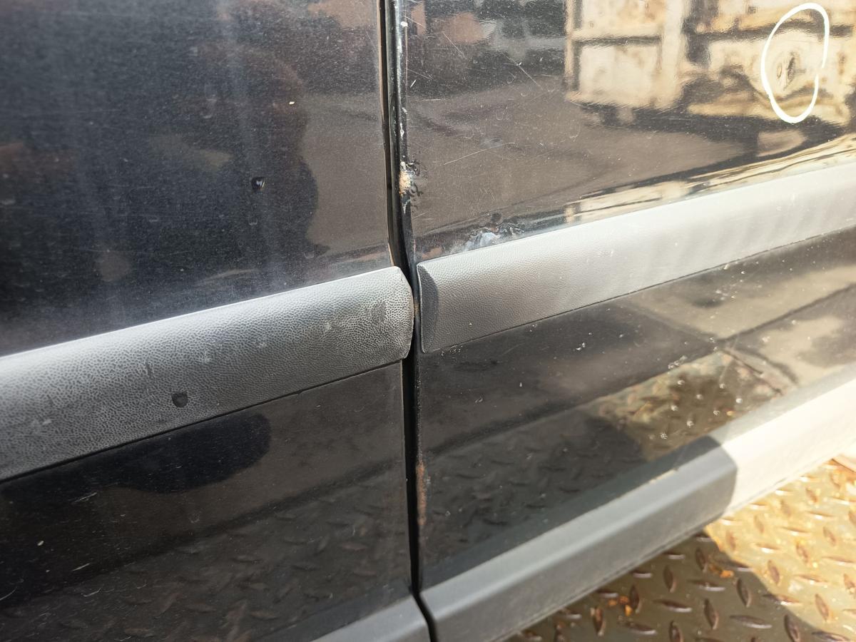 VW Passat 3BG Variant original T&uuml;r hinten links Fond C9Z Black magic Bj 2002