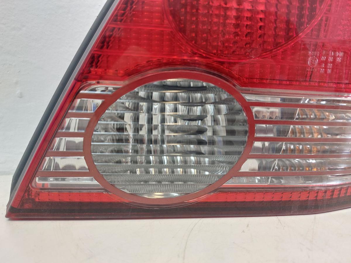 Mitsubishi Galant EA0 Avance R&uuml;ckleuchte rechts R&uuml;cklicht Heckleuchte Limo