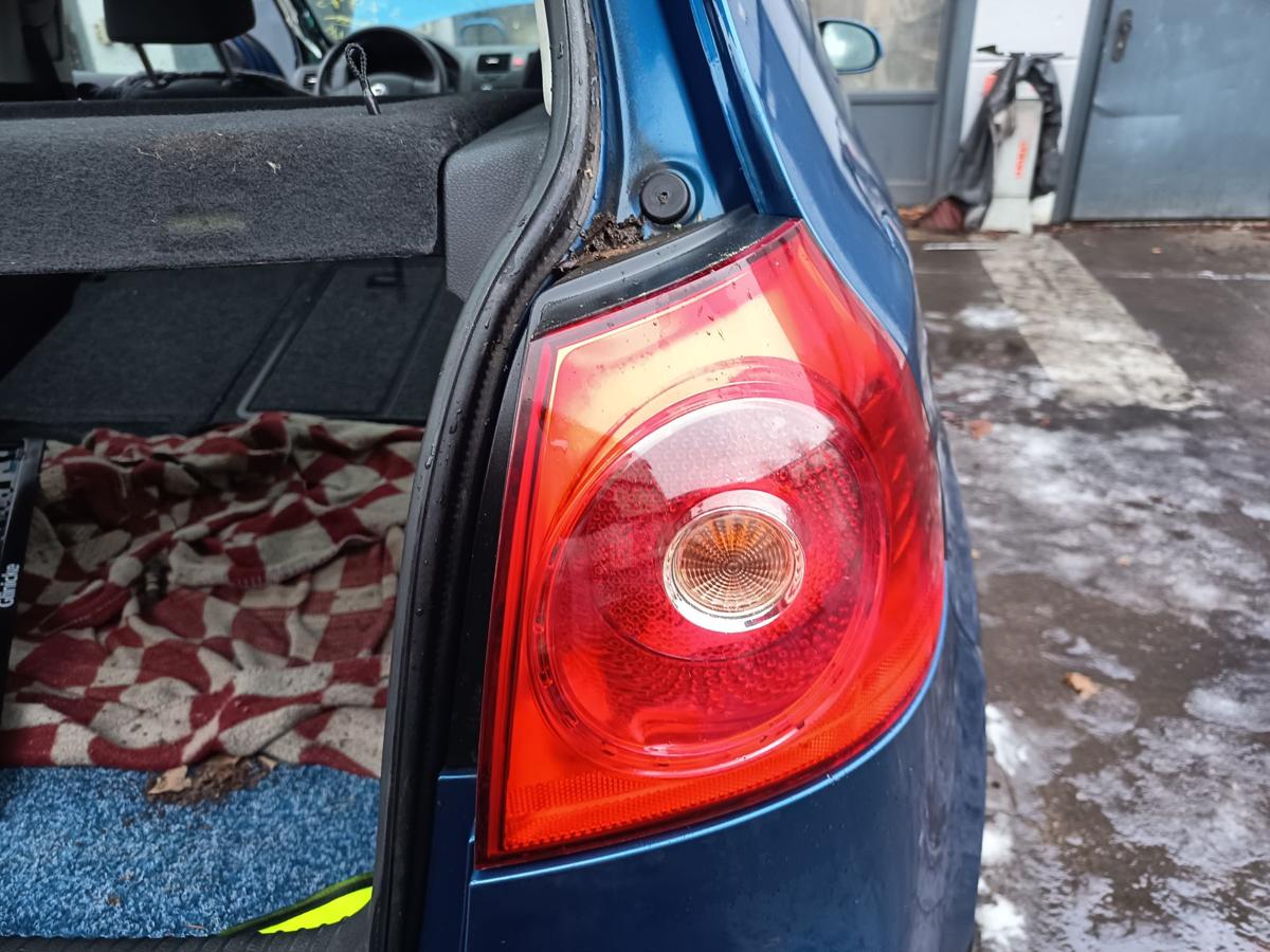 VW Golf V original R&uuml;ckleuchte rechts Heck/Schluss/Licht Bj 2007