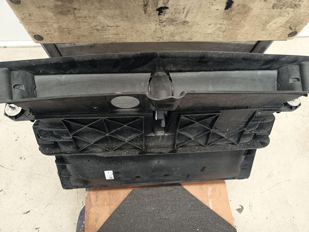 Tesla Model Y original K&uuml;hlerpaket 149399500C Baujahr 2025