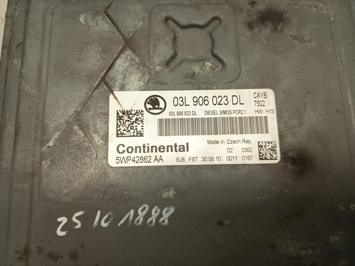 Skoda Fabia 5J original Steuergerät Motor 03D906023DL Baujahr 2010