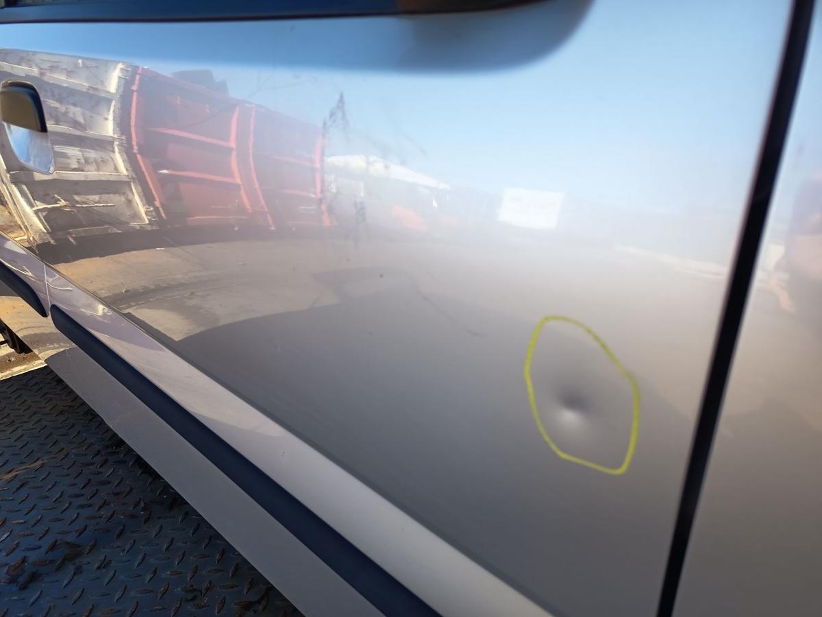 Suzuki Ignis I original T&uuml;r vorn rechts Beifahrer Z2S Silber Bj 2001