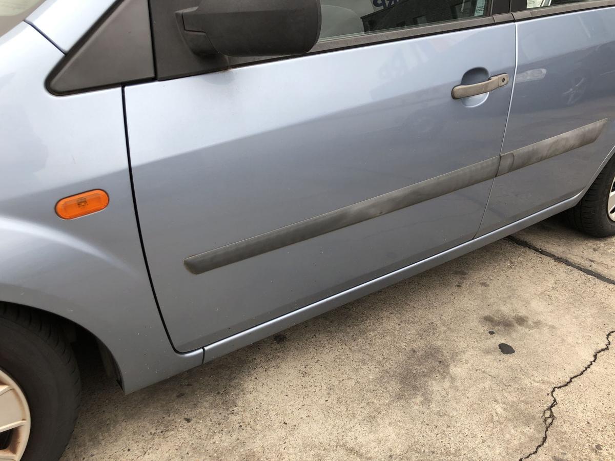Ford Fiesta JD JH ab05 T&uuml;r vorn links Fahrert&uuml;r nur 5 t&uuml;rer J4 Tonic Rohbau