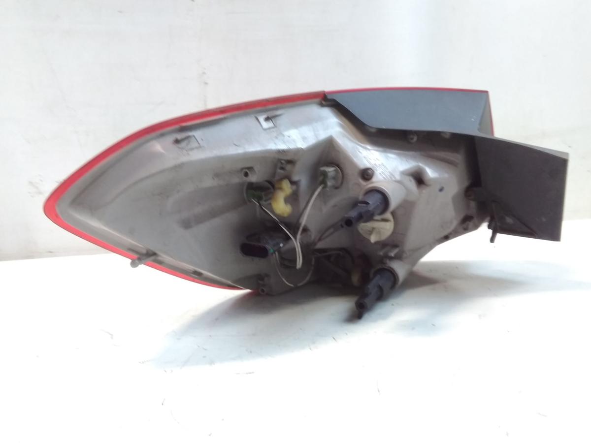 Opel Astra J Sports Tourer orig.R&uuml;ckleuchte Schlussleuchte rechts aussen BJ2011