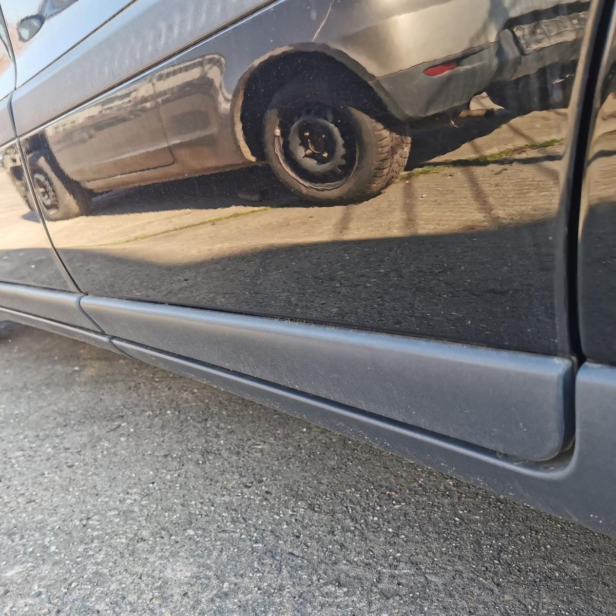 Volvo S60 RS Tür Autotür Rohbautür hinten links Fondtür 01900 Black Stone