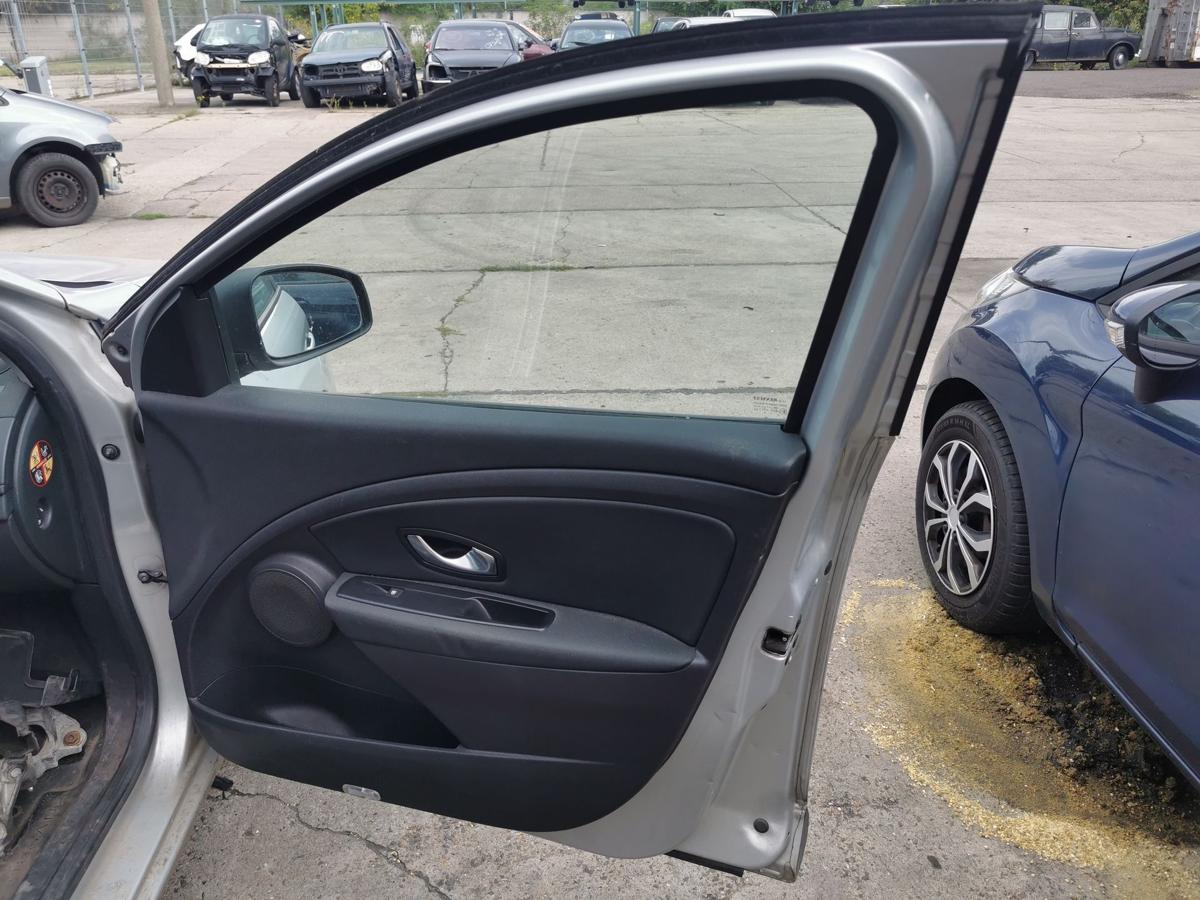 Renault Megane III Z Kombi Beifahrertür Tür Autotür Roh vorn rechts TED69 GREY